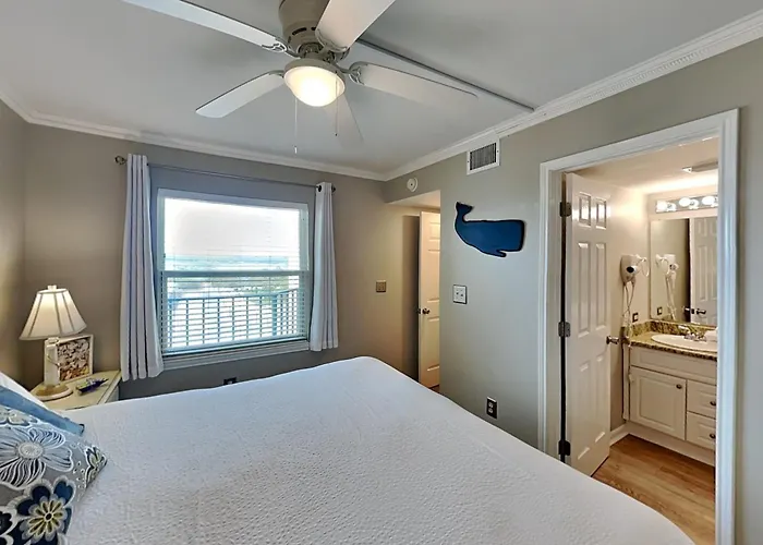 Surfside Shores I 1802 *